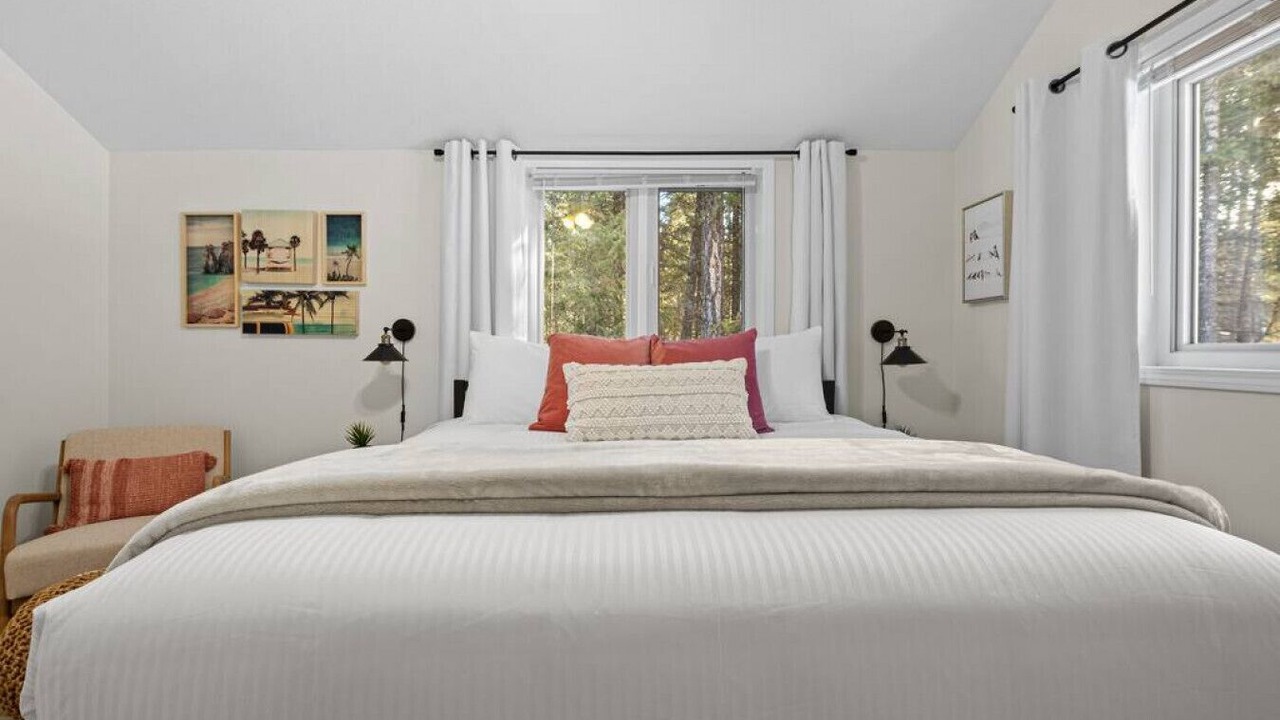 Photo of Bedroom in East Kootenay
