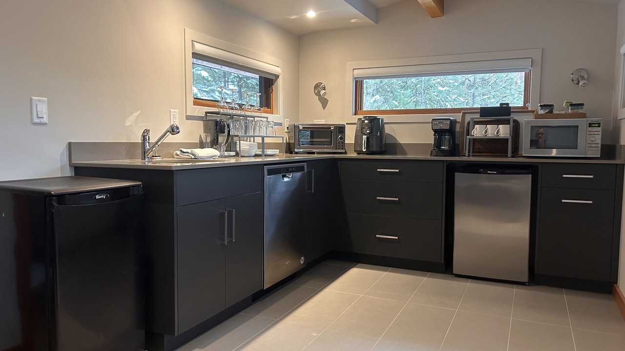 Photo of Kitchen in Okanagan-Similkameen
