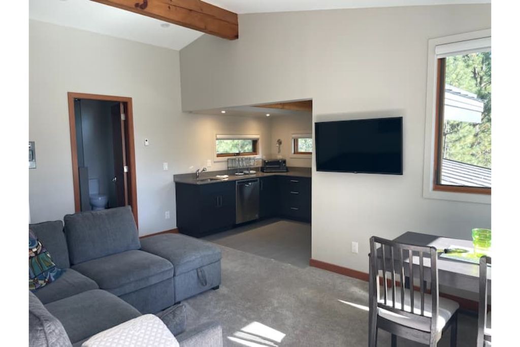Photo of Bedroom in Okanagan-Similkameen