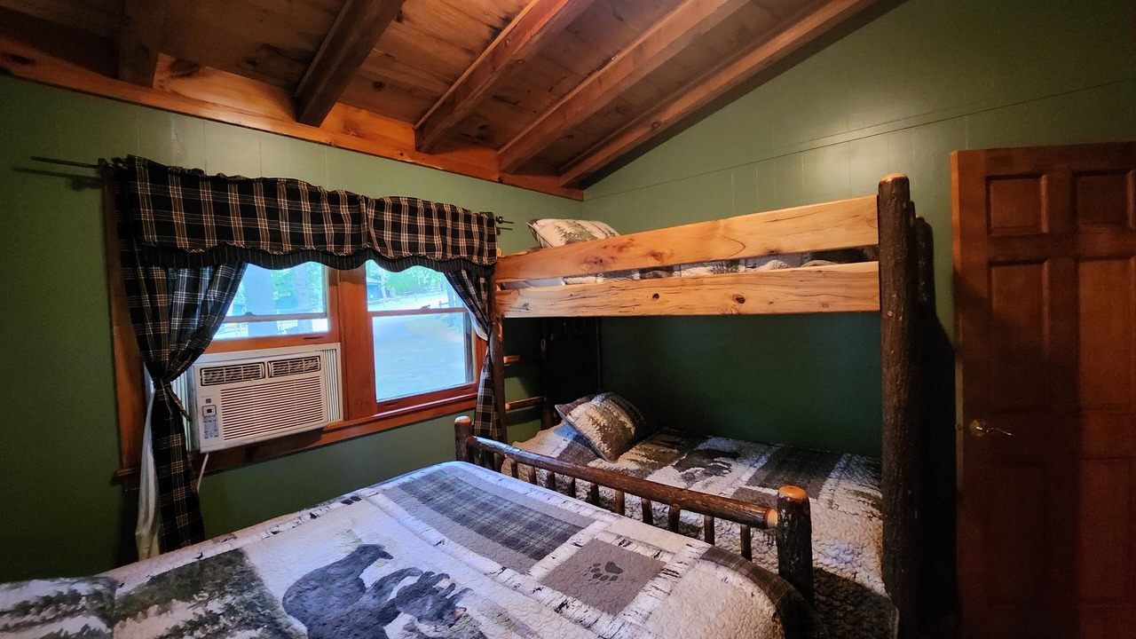 Photo of Bedroom in Lake George