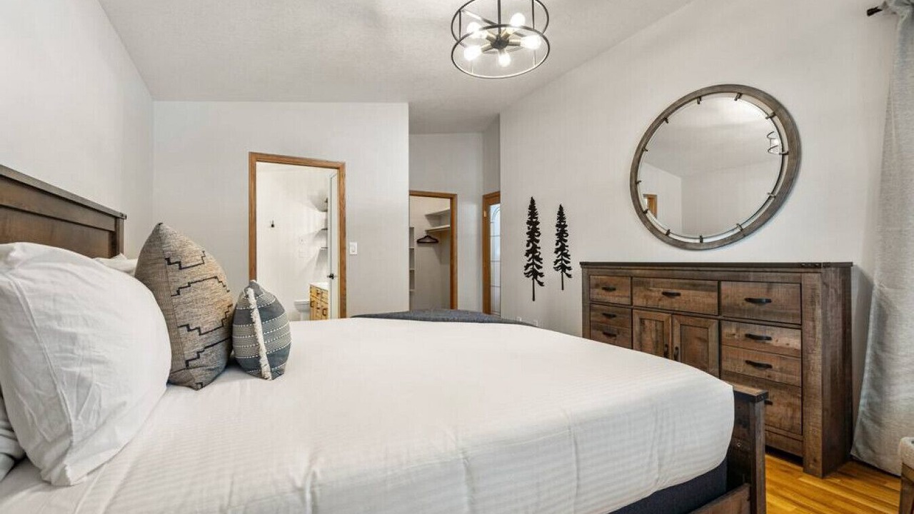 Photo of Bedroom in East Kootenay