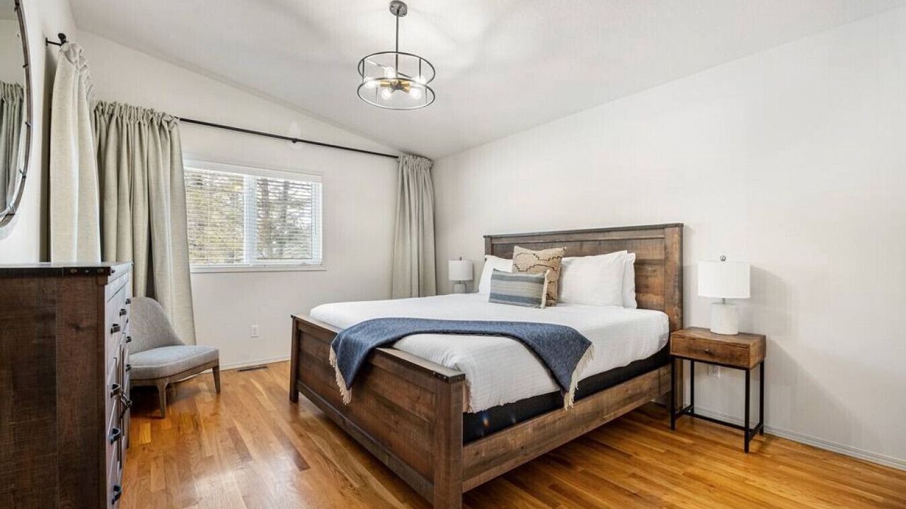 Photo of Bedroom in East Kootenay