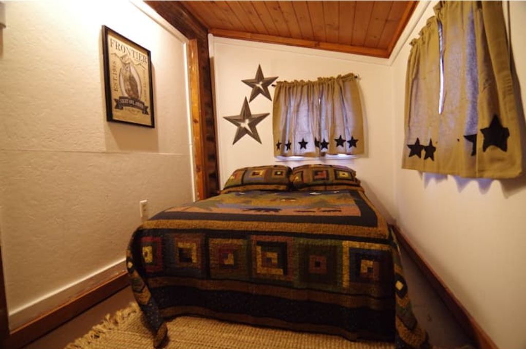 Photo of Bedroom in Lake George