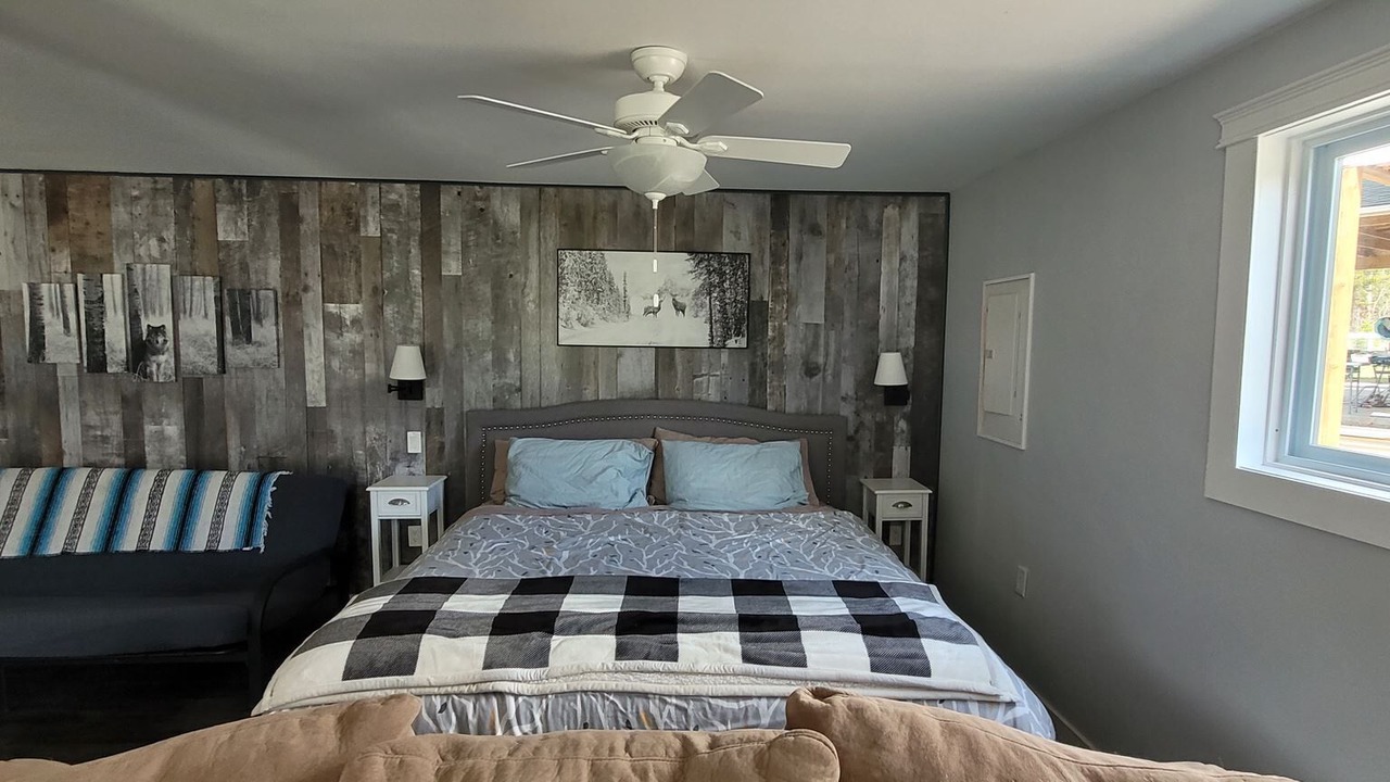 Photo of Bedroom in Okanagan-Similkameen