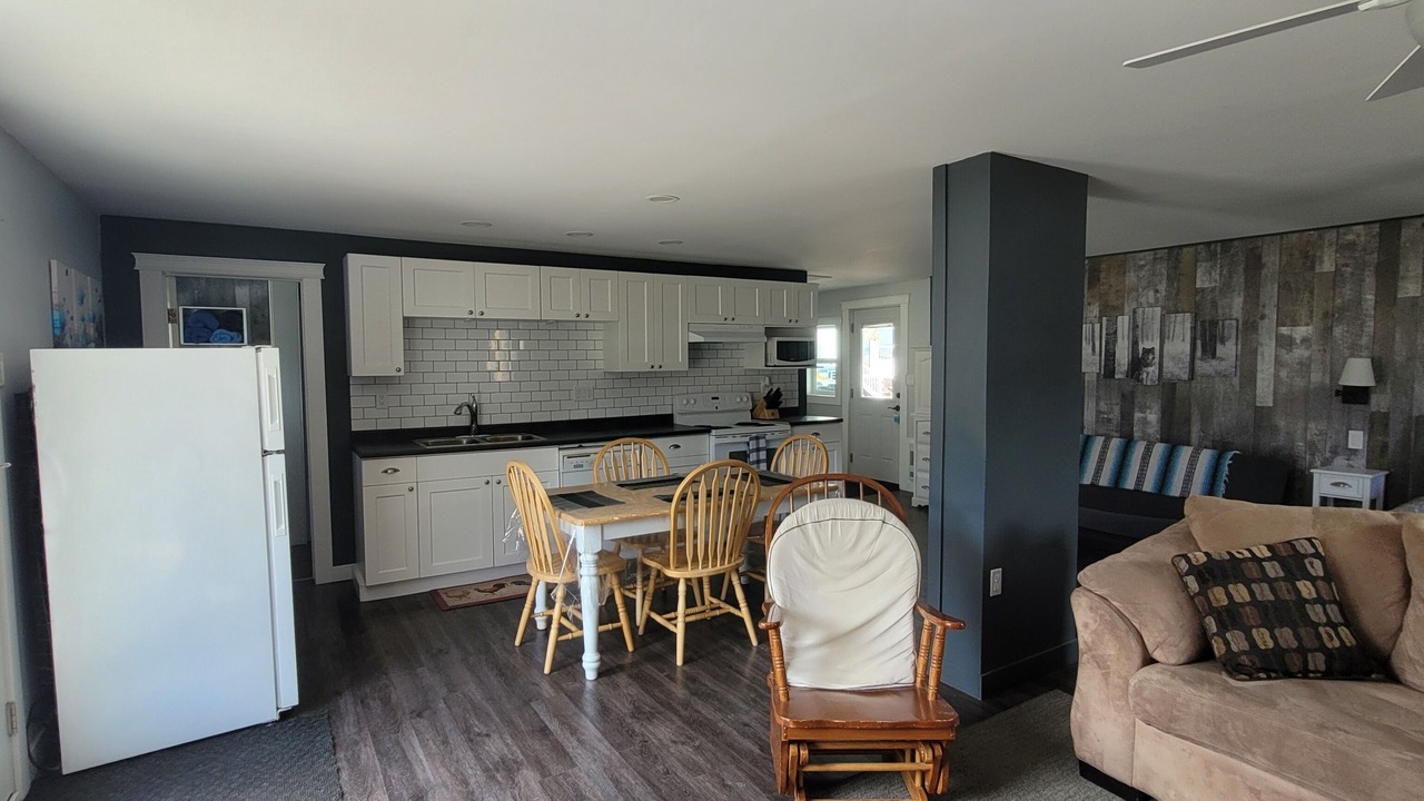 Photo of Livingroom in Okanagan-Similkameen