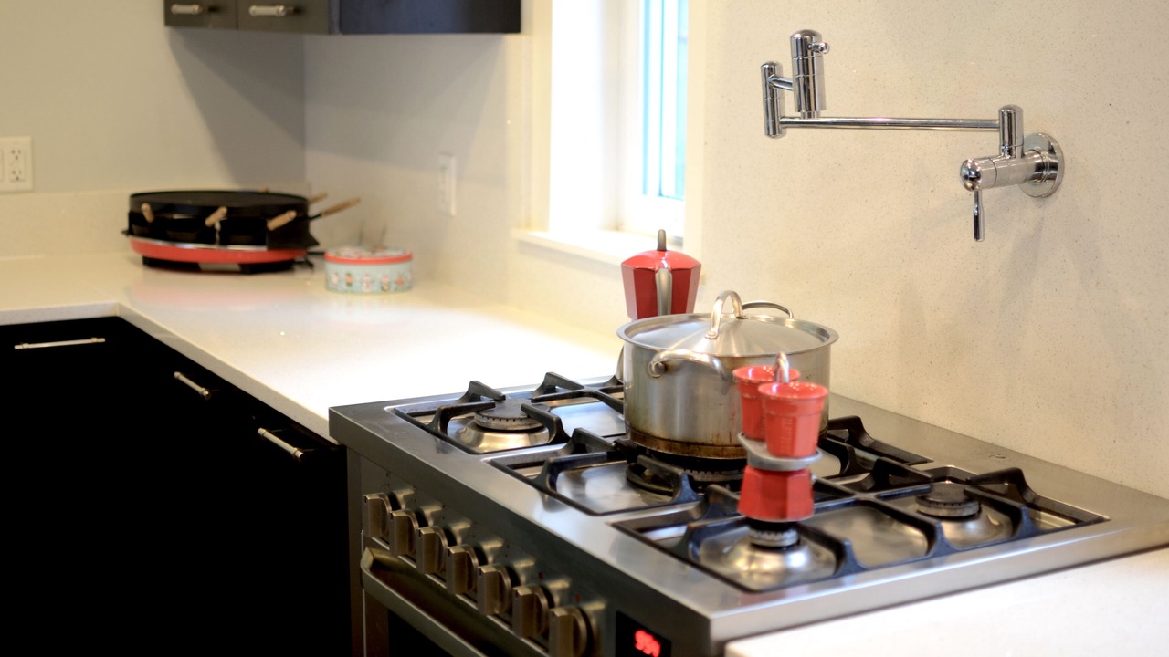 Photo of Kitchen in Metro Vancouver Regional District
