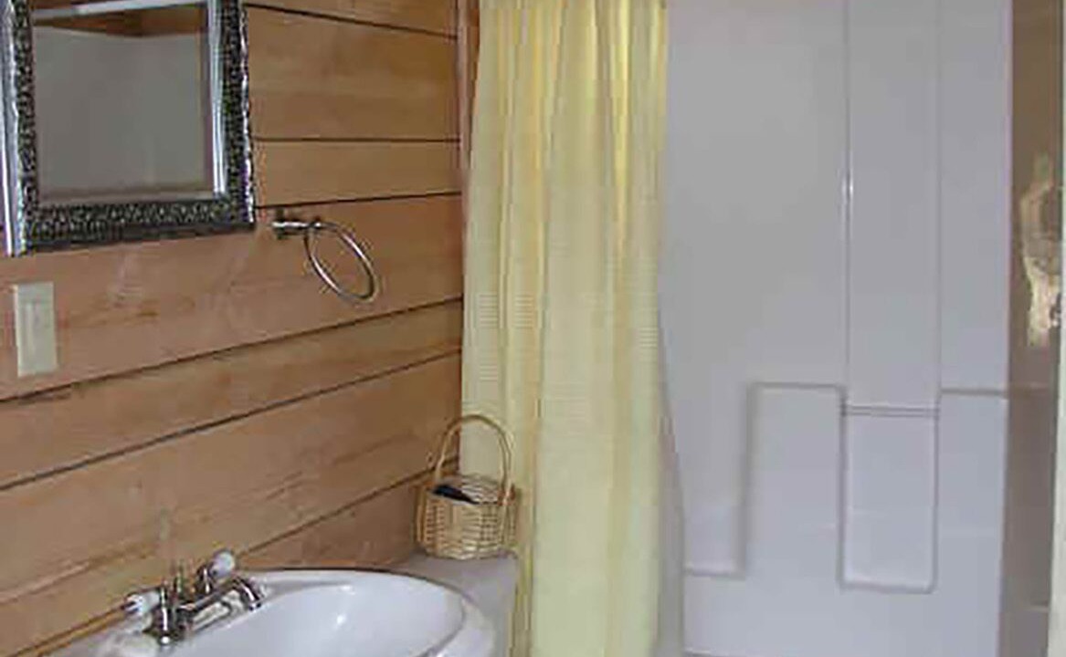Photo of Bathroom in Lake City