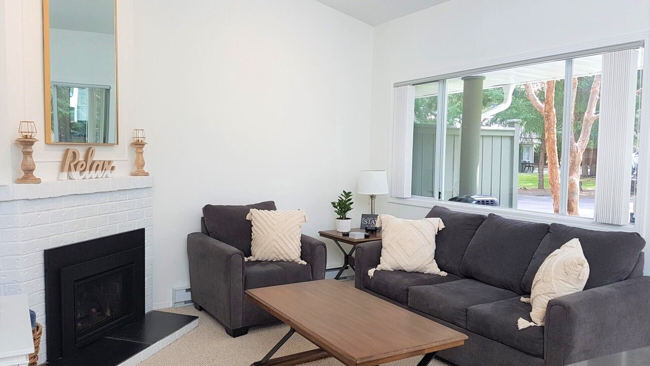 Photo of Livingroom in Regional District of Nanaimo