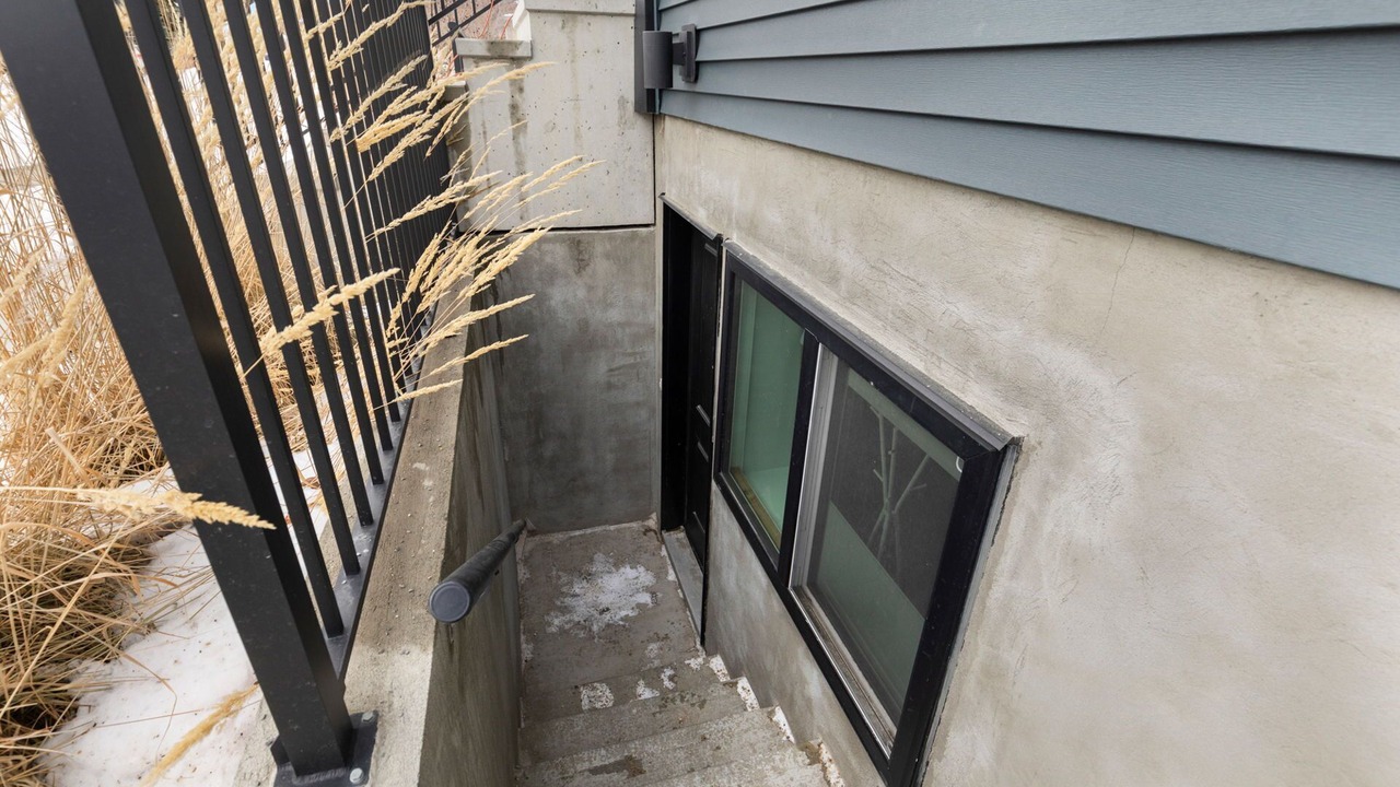 Photo of Outdoor in Jasper Place