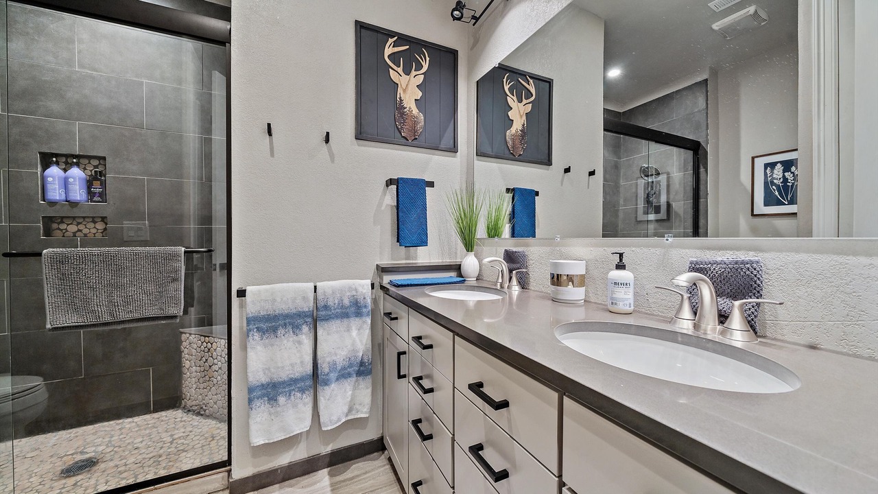 Photo of Bathroom in Stapleton