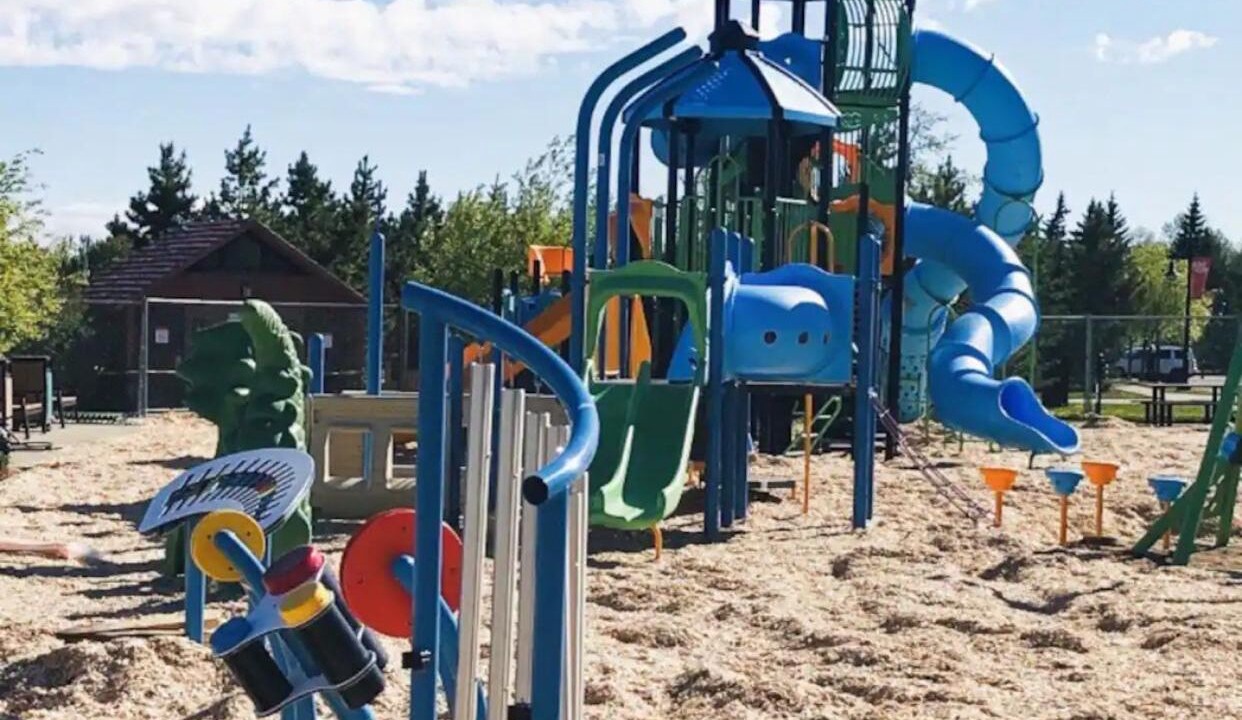 Photo of Others in Sylvan Lake