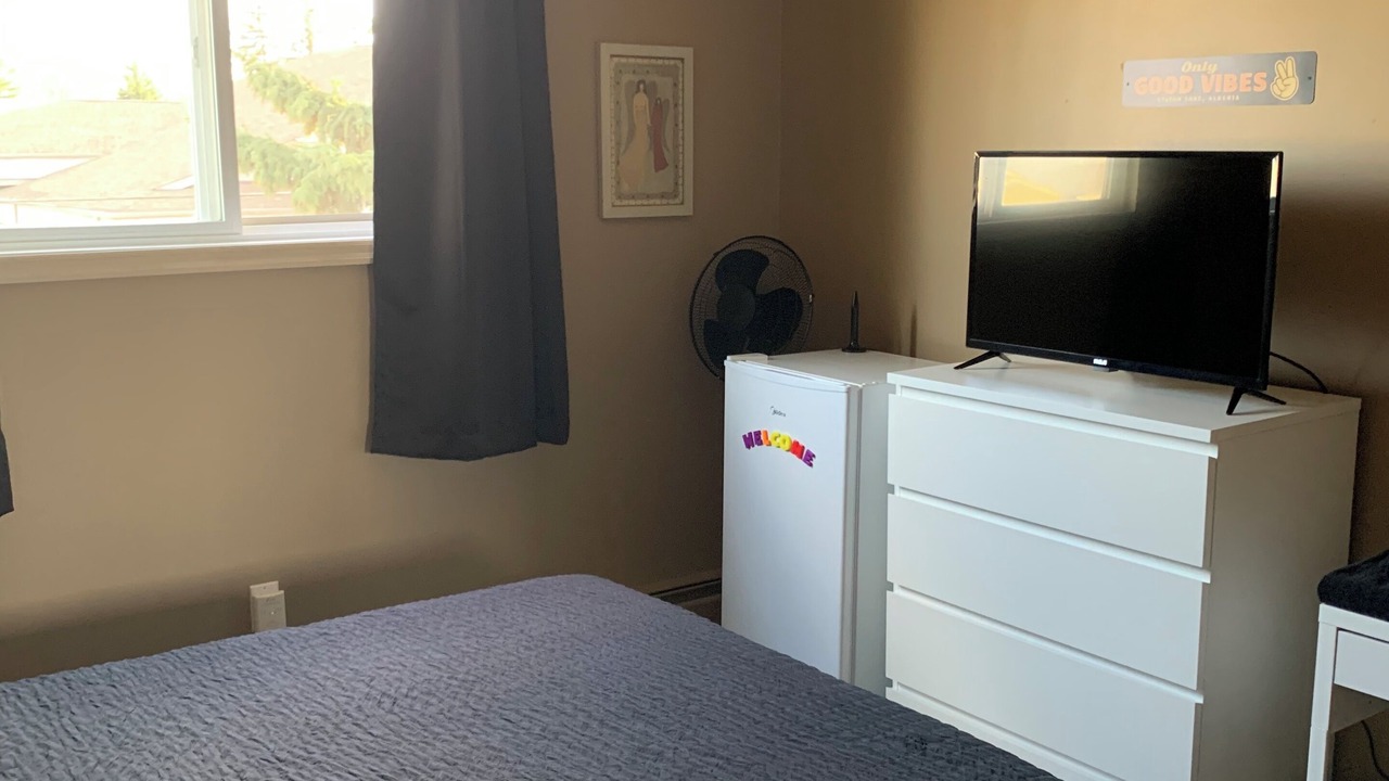 Photo of Bedroom in Sylvan Lake