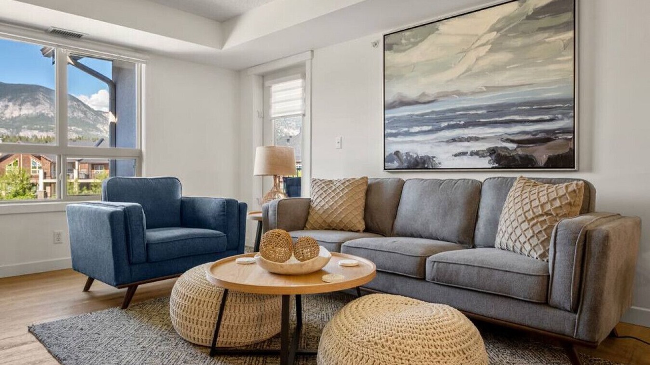 Photo of Livingroom in East Kootenay