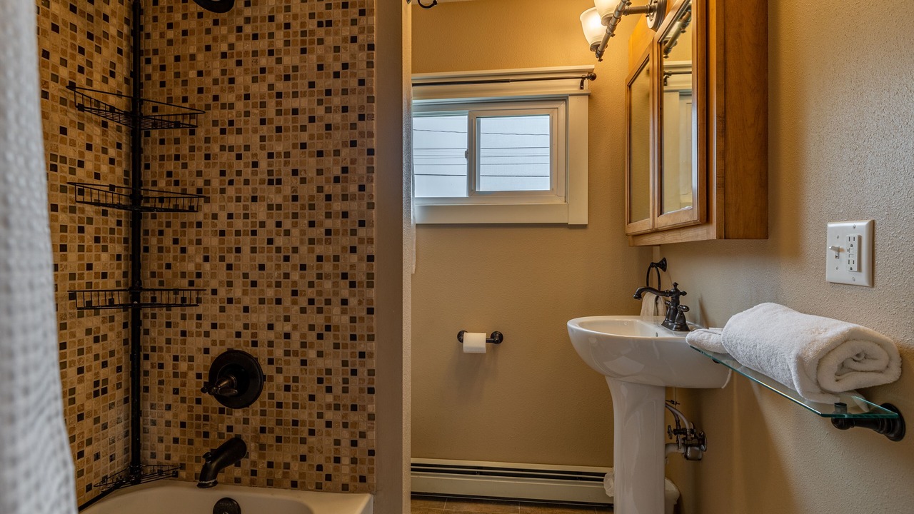 Photo of Bathroom in Powell