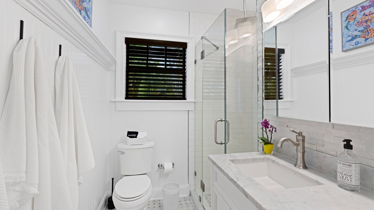 Photo of Bathroom in Sunshine Park