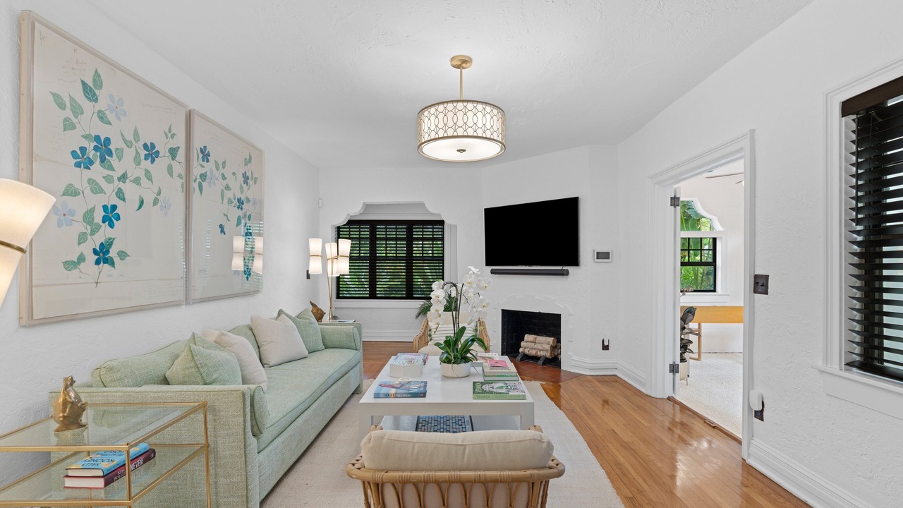 Photo of Livingroom in Sunshine Park