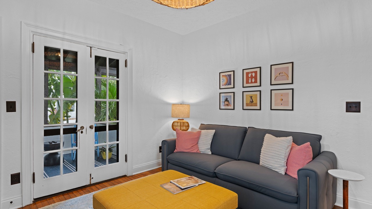 Photo of Livingroom in Sunshine Park