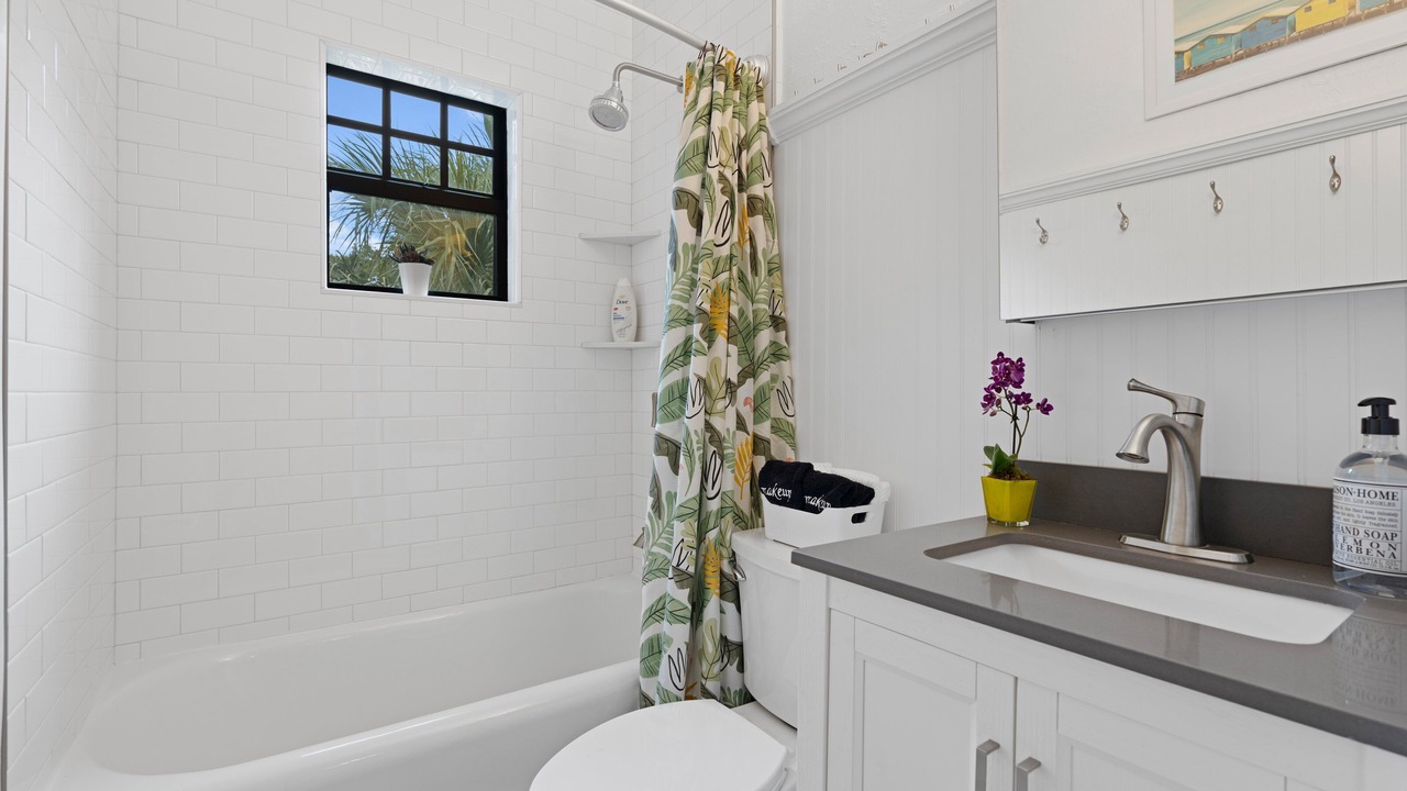 Photo of Bathroom in Sunshine Park