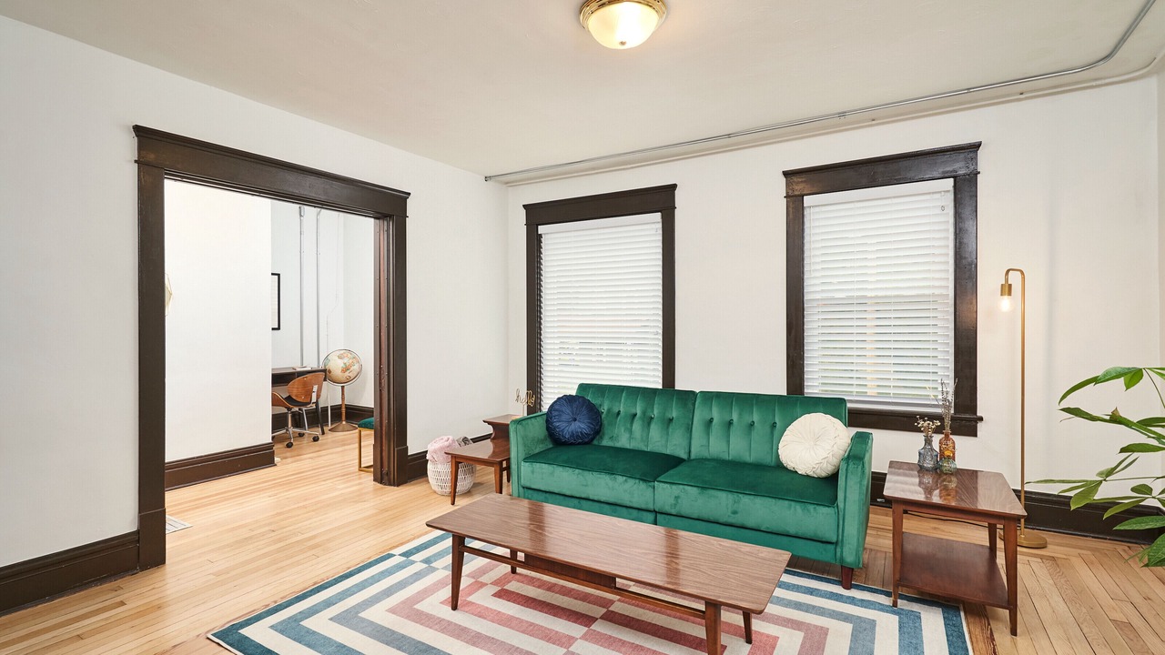 Photo of Livingroom in Highland Square