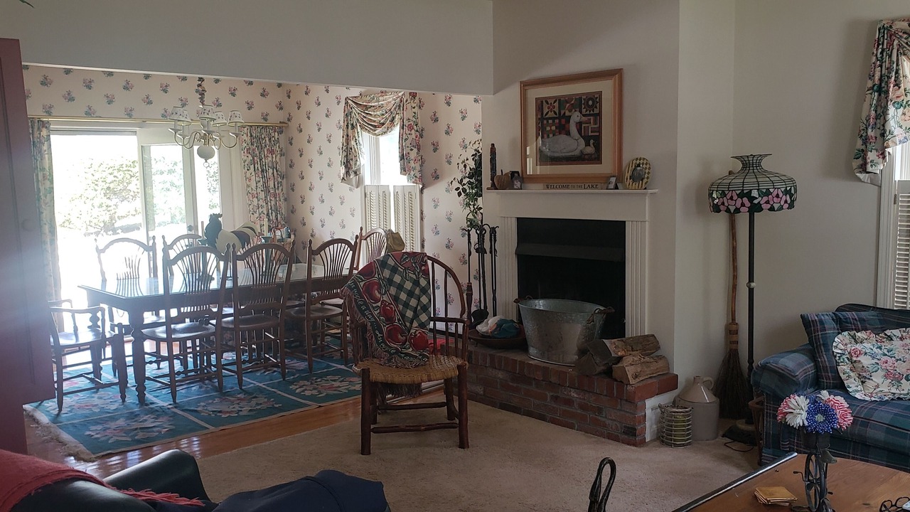 Photo of Livingroom in Huletts Landing