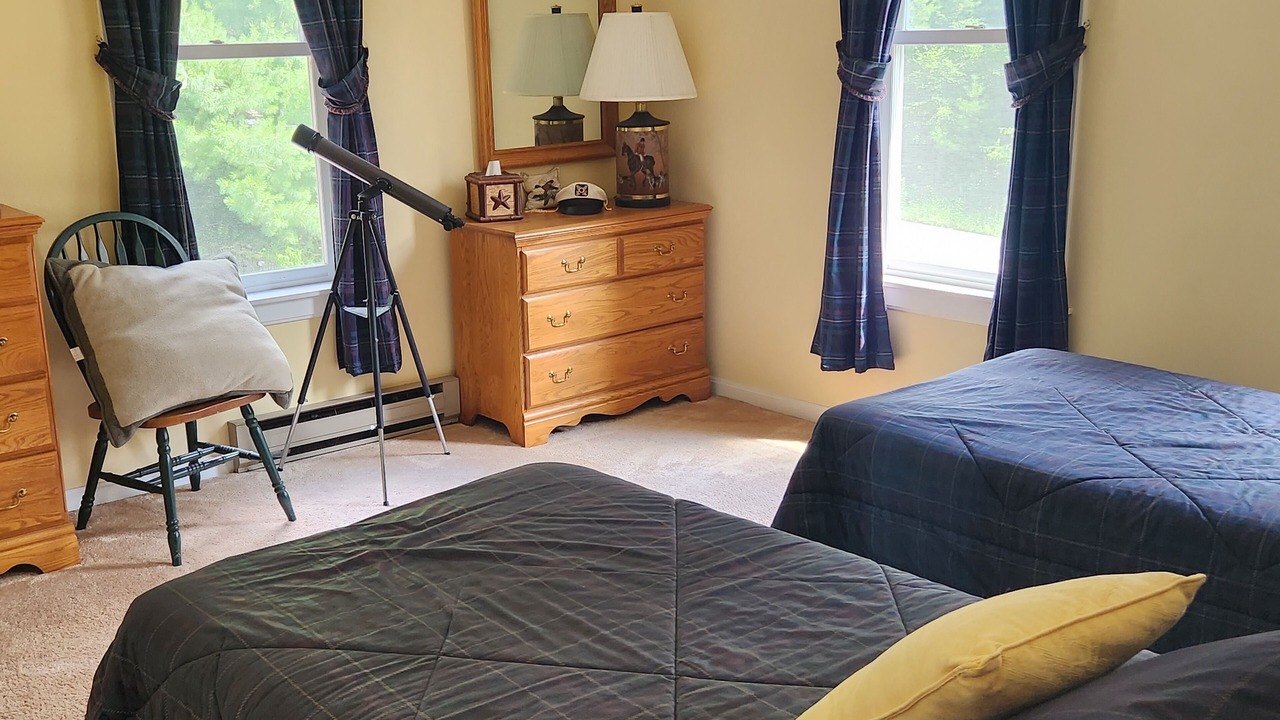 Photo of Bedroom in Huletts Landing