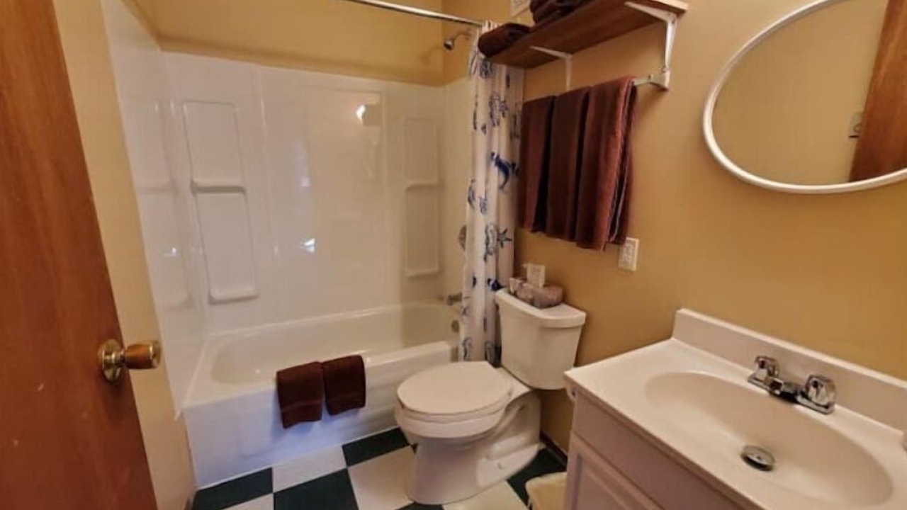 Photo of Bathroom in Denare Beach