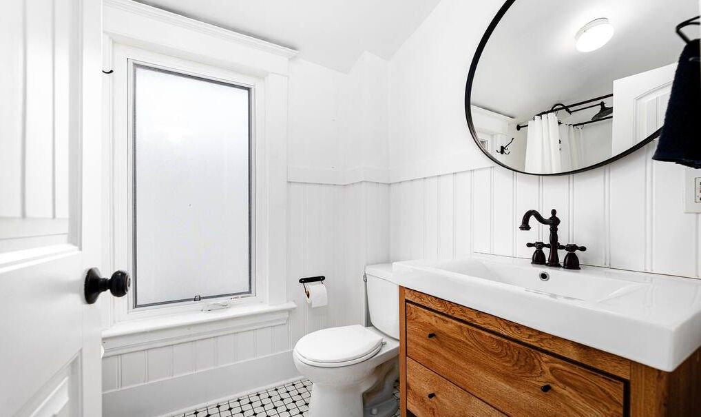 Photo of Bathroom in North Central Edmonton