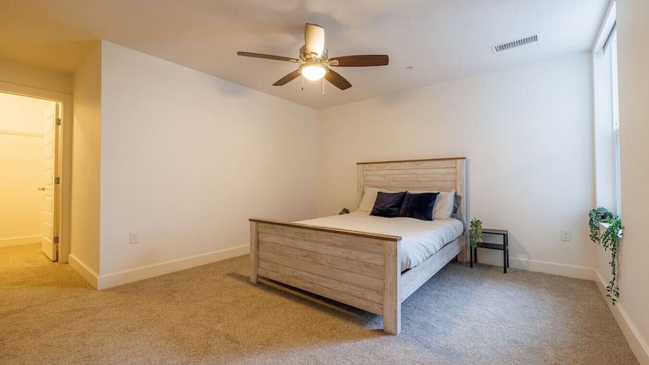 Photo of Bedroom in Ballpark
