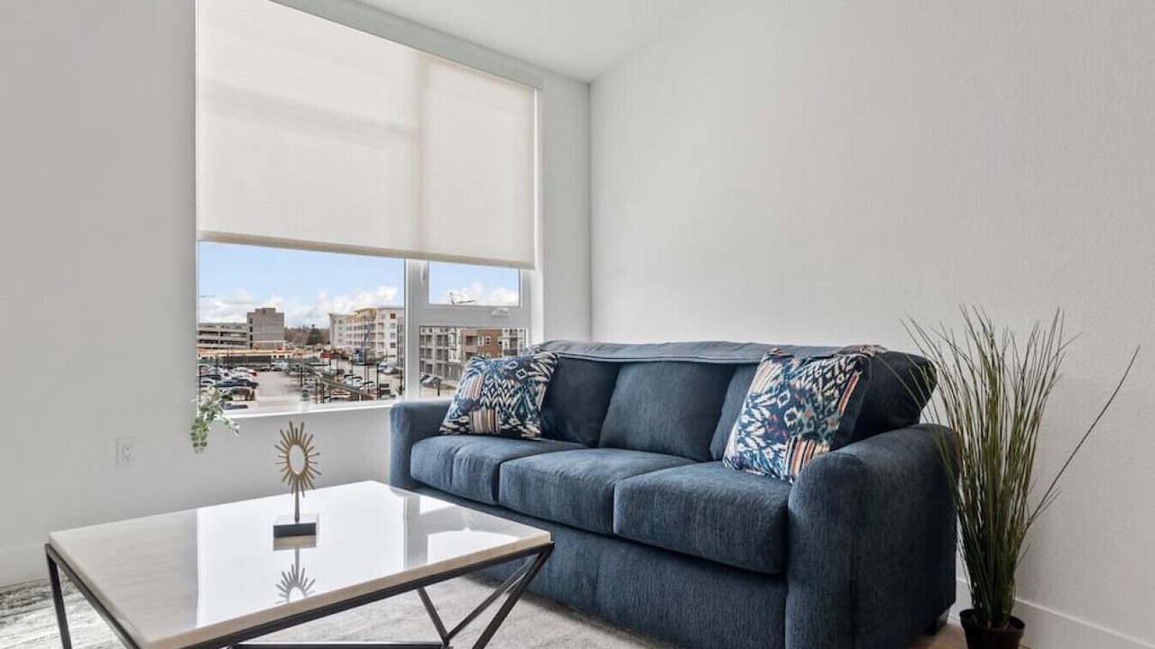 Photo of Livingroom in Aurora