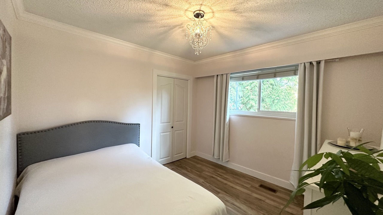 Photo of Bedroom in Delta