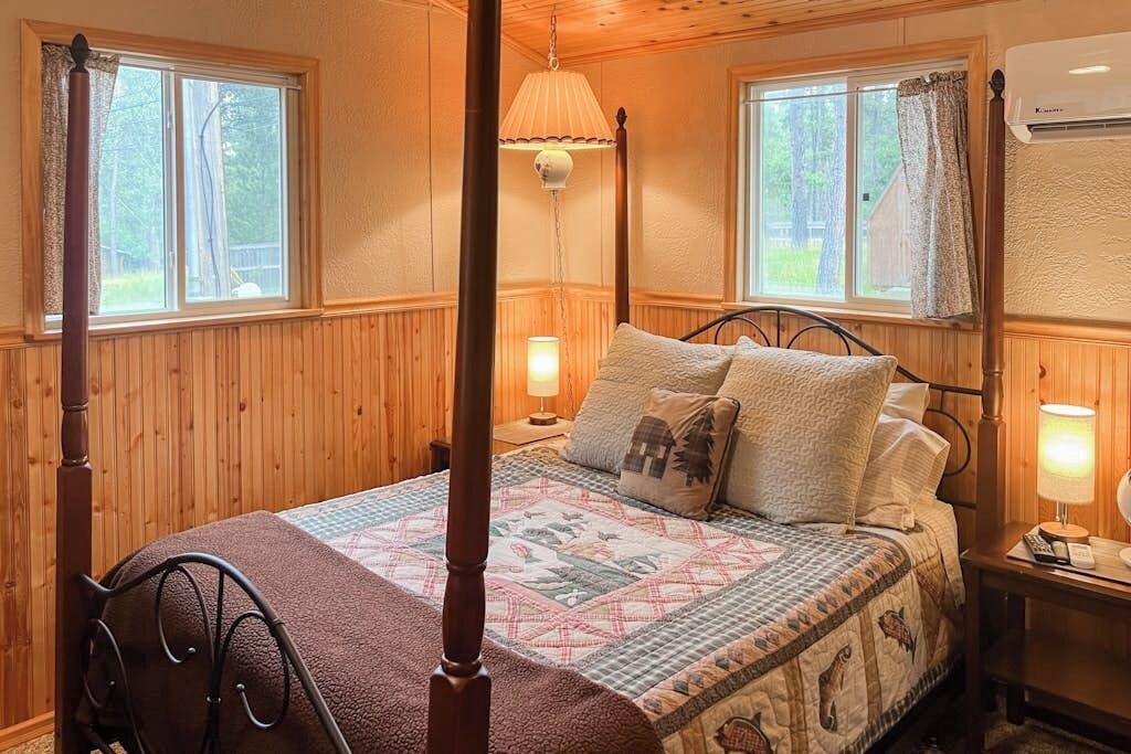 Photo of Bedroom in Sturgis