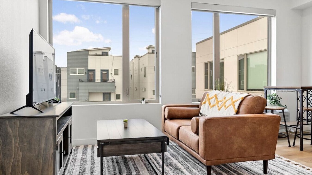 Photo of Livingroom in West Colfax