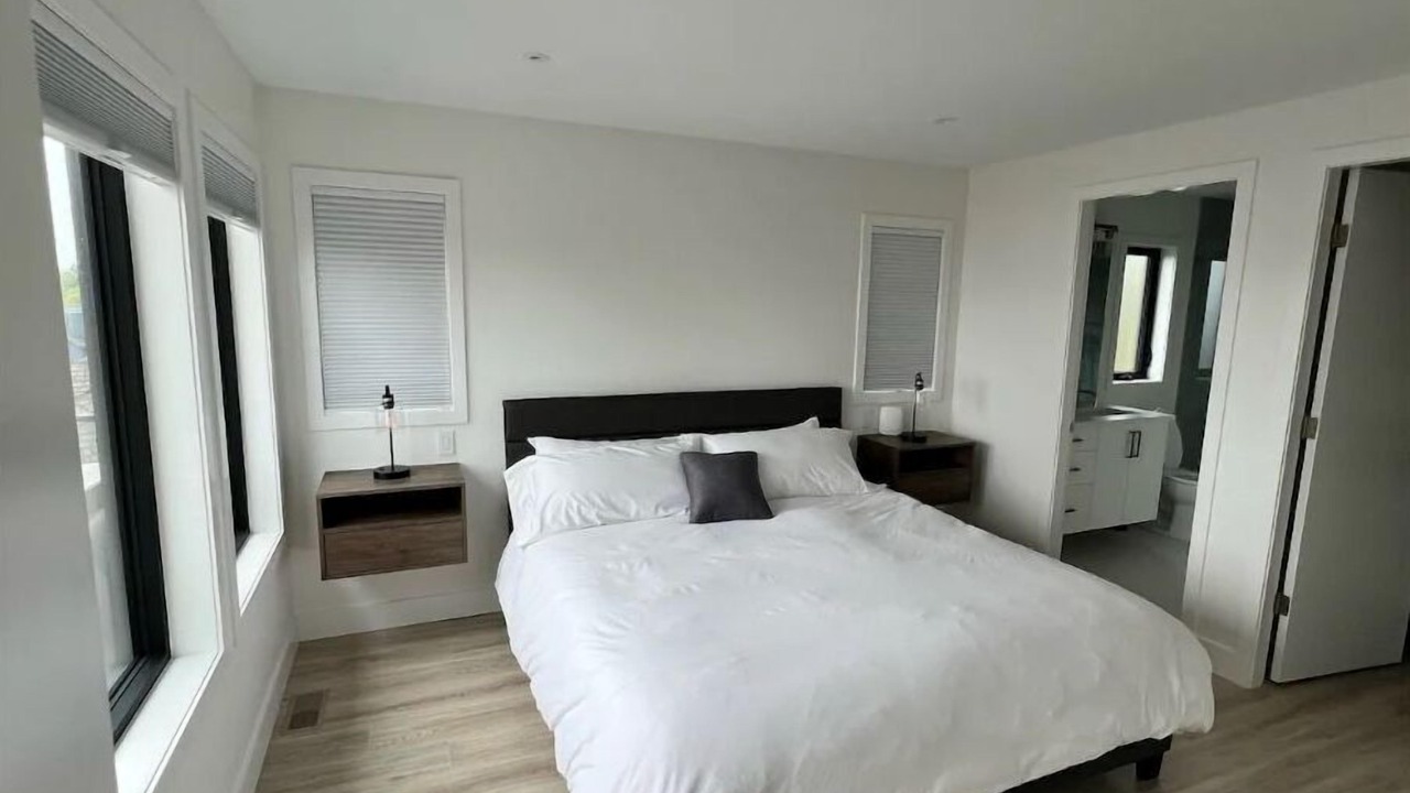 Photo of Bedroom in Campbell River