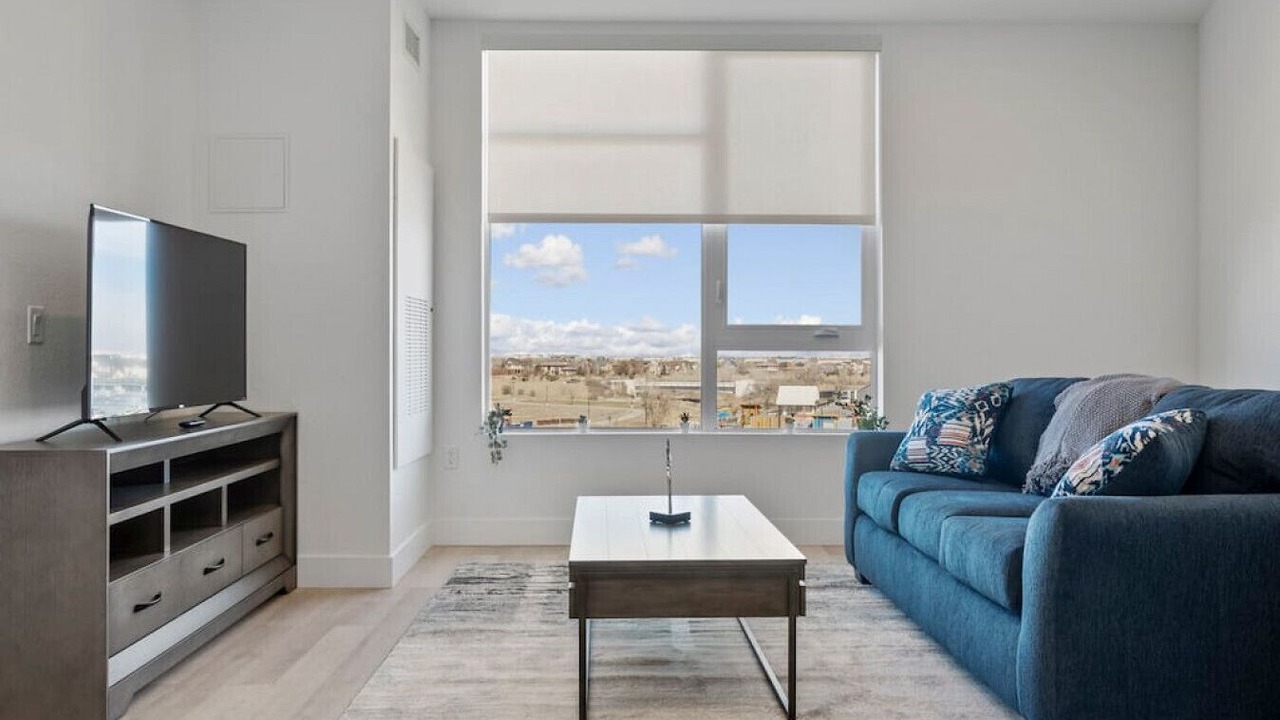 Photo of Livingroom in Aurora