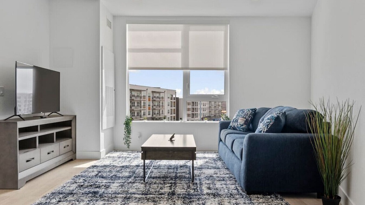 Photo of Livingroom in Aurora