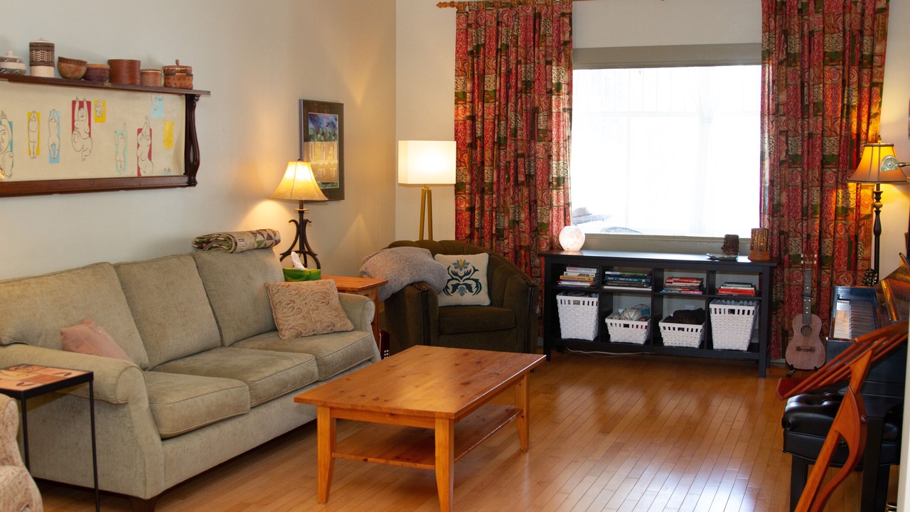Photo of Livingroom in Saskatoon Downtown