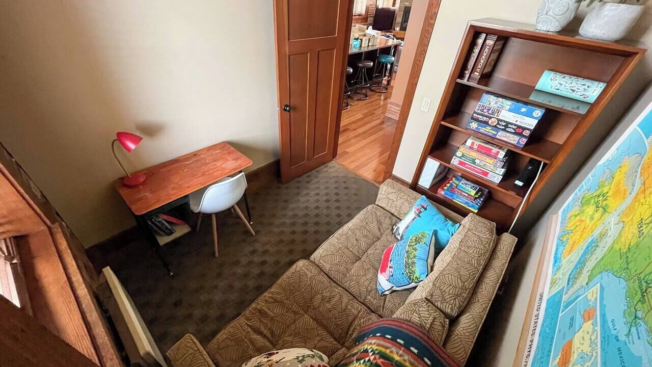 Photo of Livingroom in East Kootenay