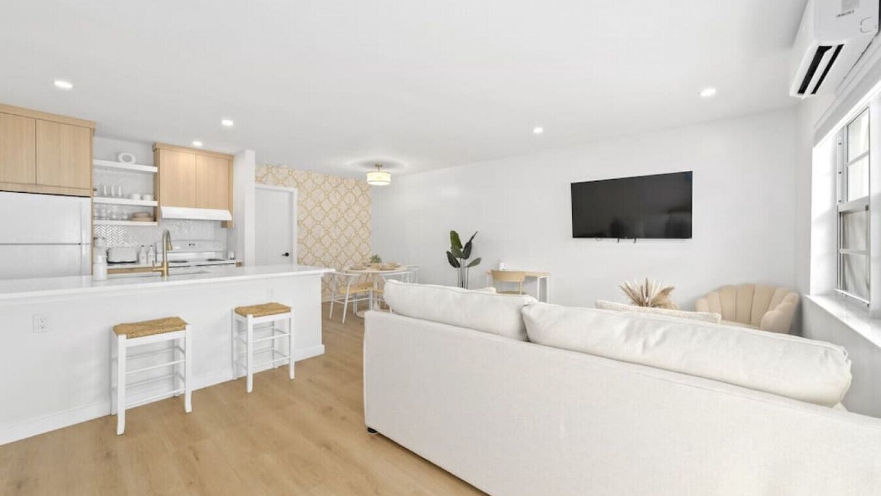 Photo of Bedroom in Parrot Cove