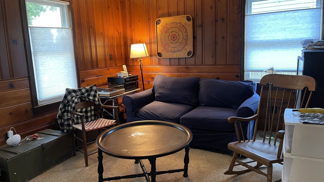 Photo of Livingroom in Cleveland
