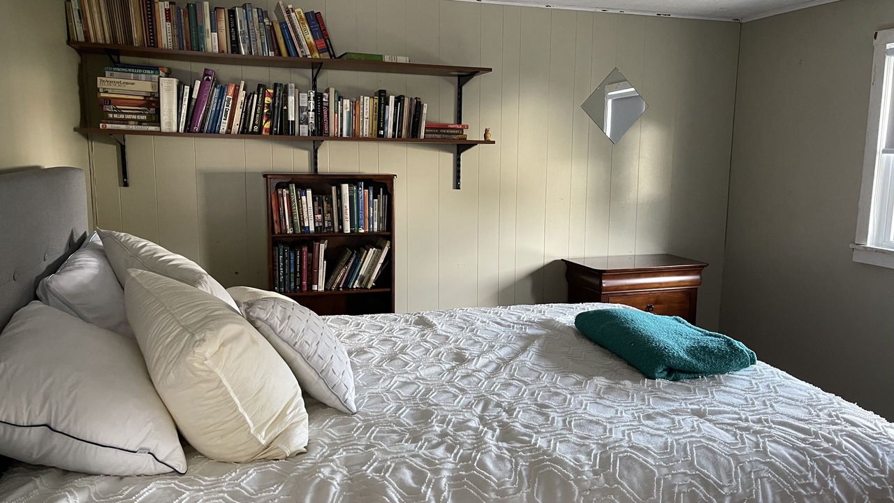 Photo of Bedroom in Cleveland