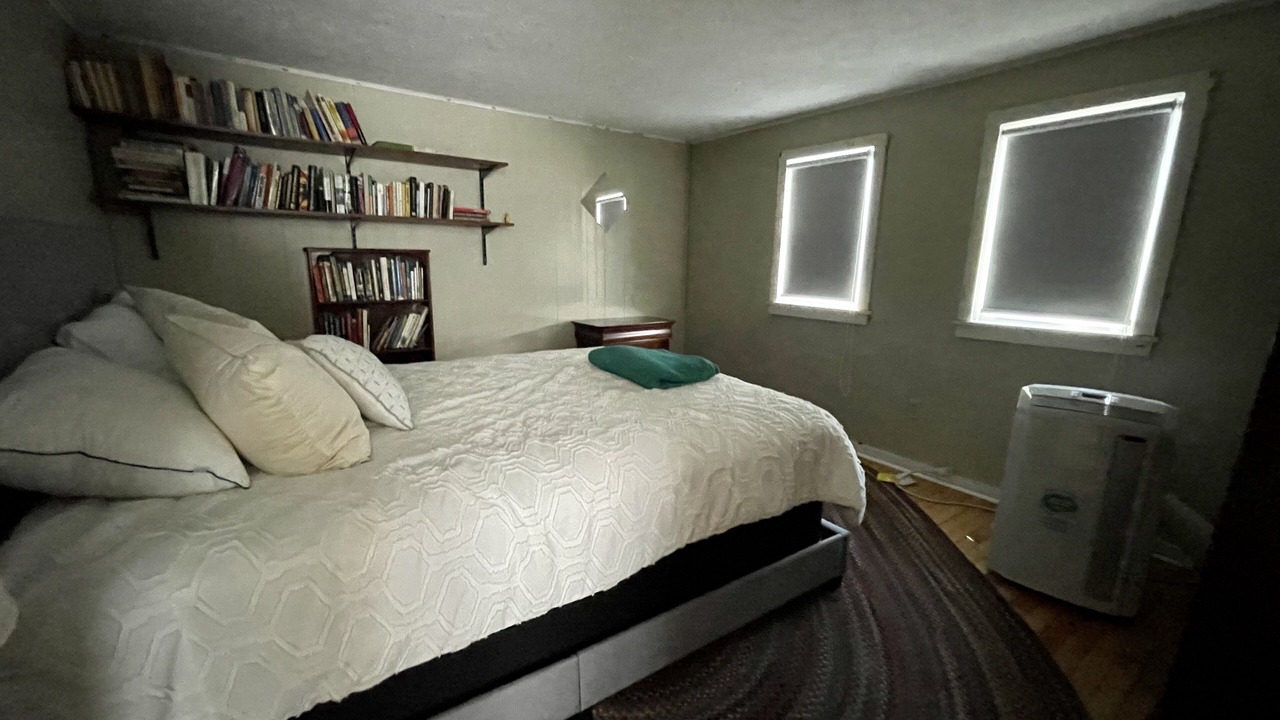 Photo of Bedroom in Cleveland