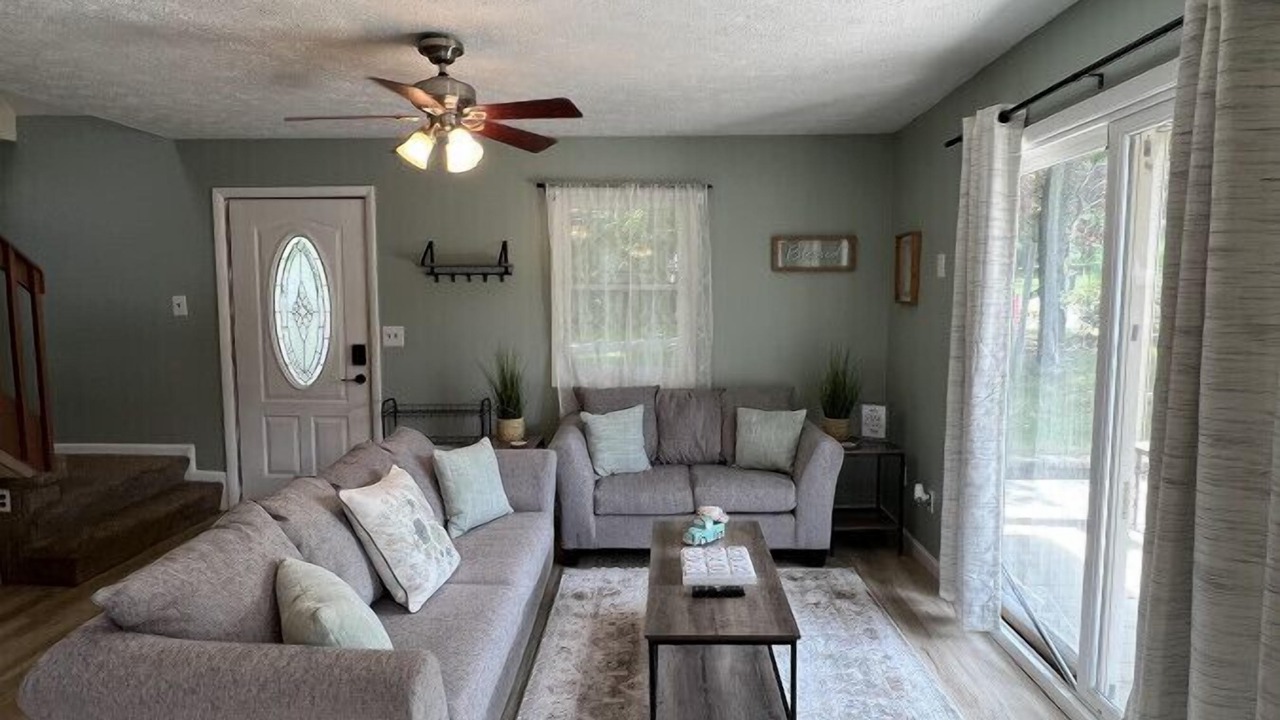 Photo of Livingroom in Chippewa Lake