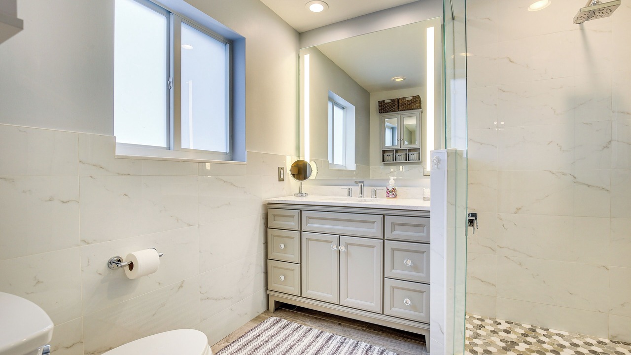 Photo of Bathroom in Lighthouse Point