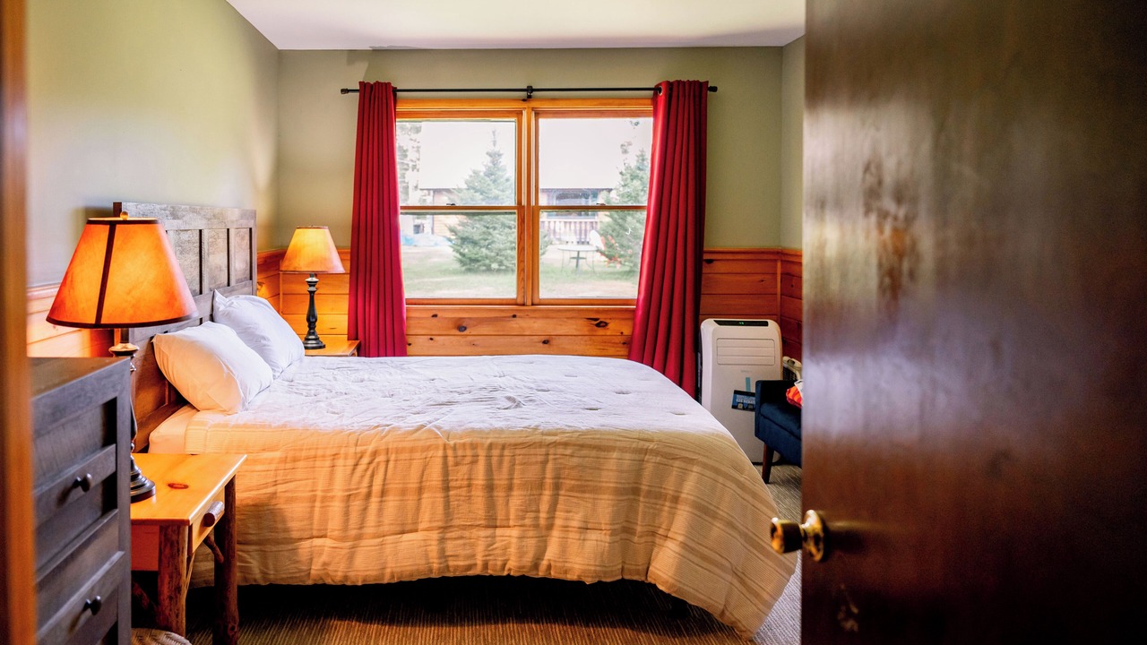 Photo of Bedroom in Stony Creek