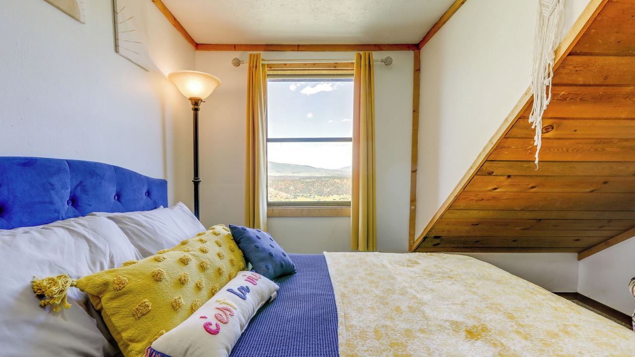 Photo of Bedroom in Glenwood Springs