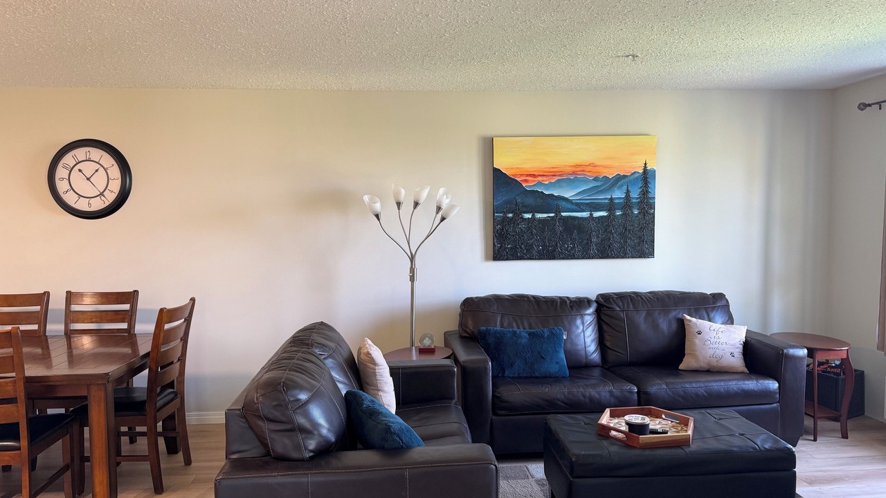 Photo of Livingroom in East Kootenay