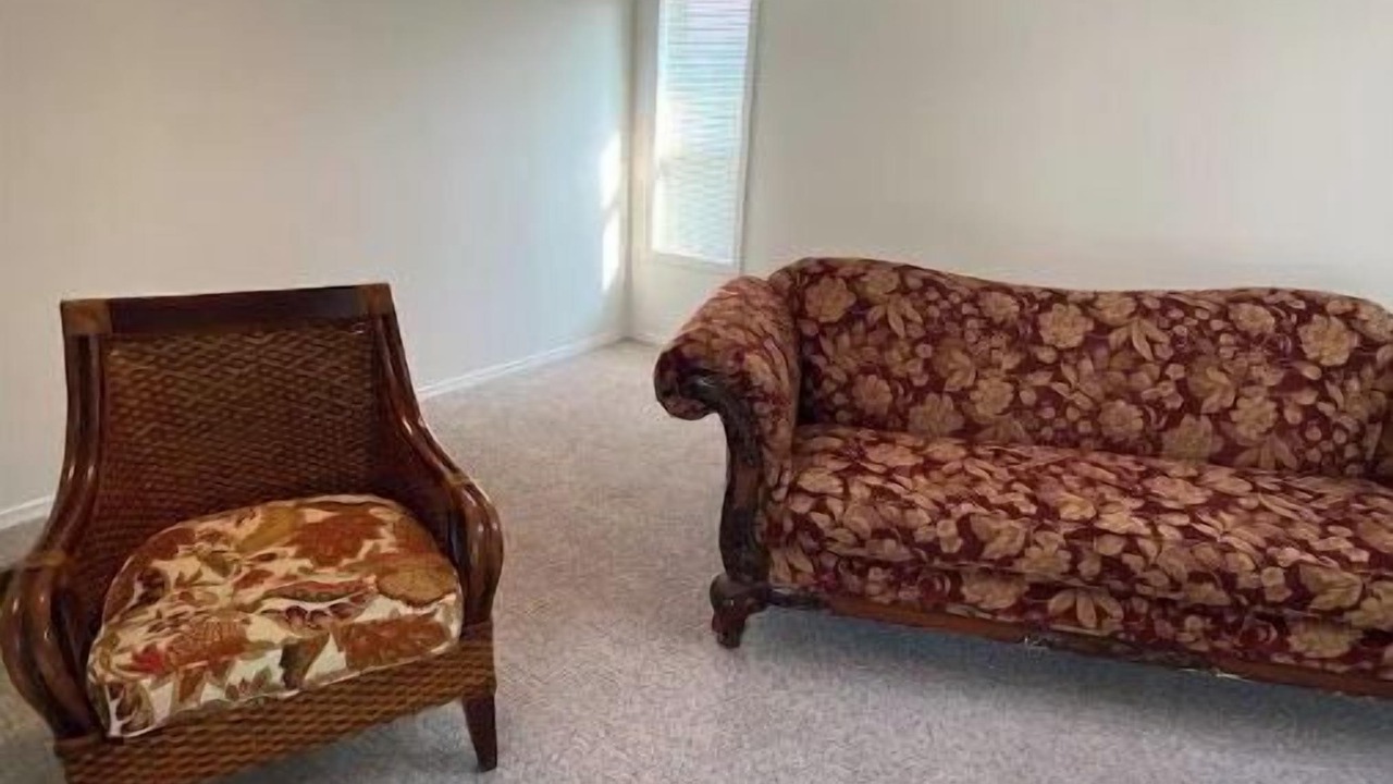 Photo of Livingroom in Okanagan-Similkameen