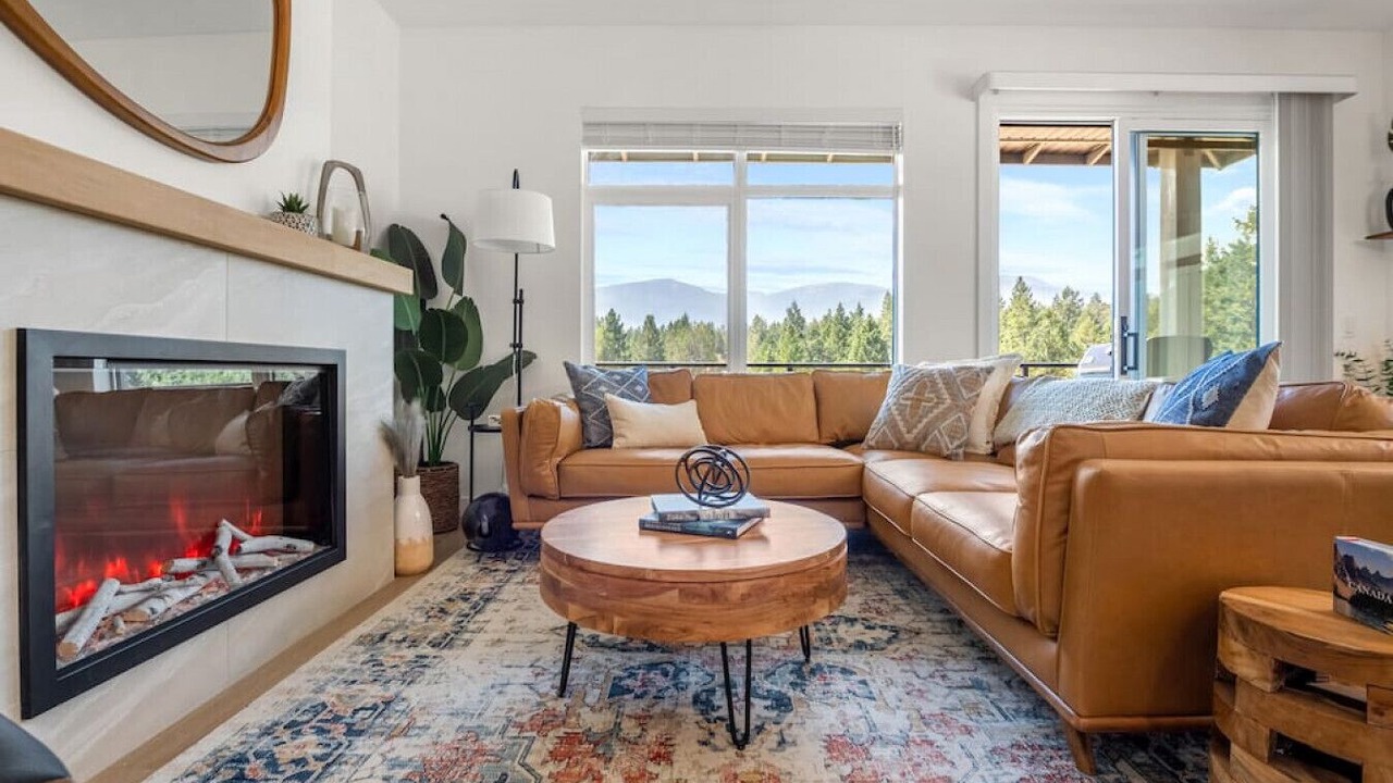 Photo of Livingroom in East Kootenay