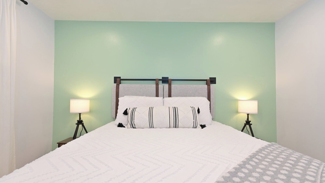 Photo of Bedroom in Delmar Parkway