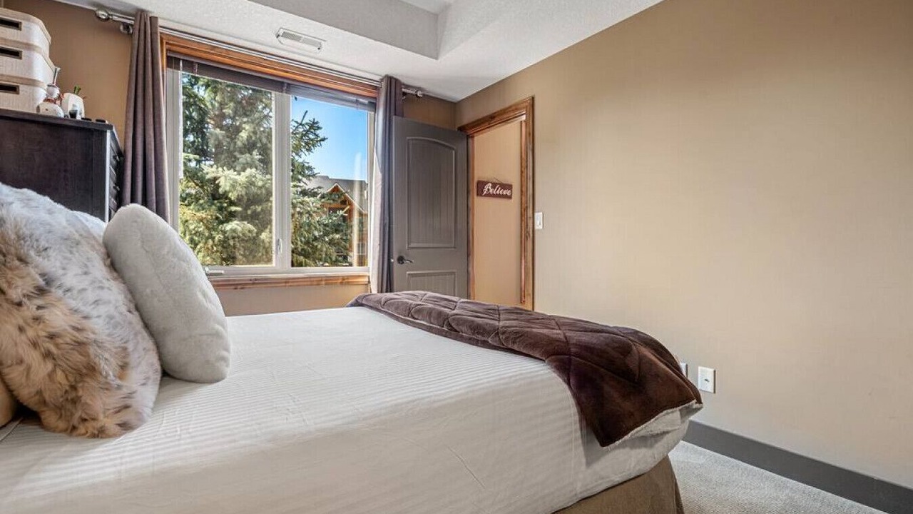 Photo of Bedroom in East Kootenay